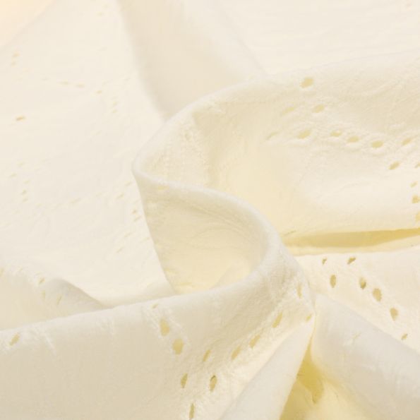 Tissu Jersey Broderie anglaise fleuris Azena sur fond Ecru - Par 10 cm