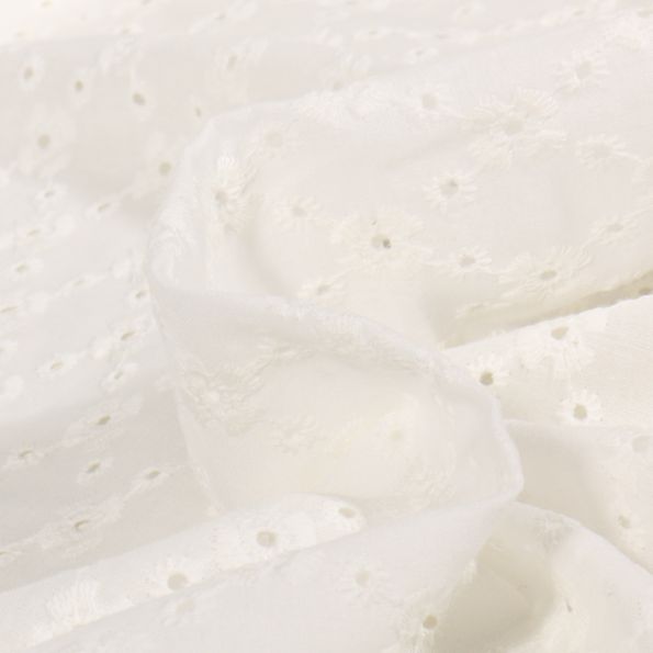 Tissu Broderie anglaise Losanges Elisa fleuris Blanc - Par 10 cm