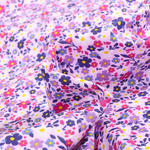 Tissu Coton imprimé Sweet Flower Charlyze sur fond Rose - Par 10 cm