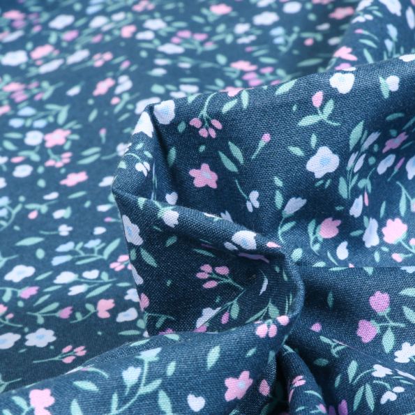 Tissu Coton imprimé Naya sur fond Bleu foncé - Par 10 cm