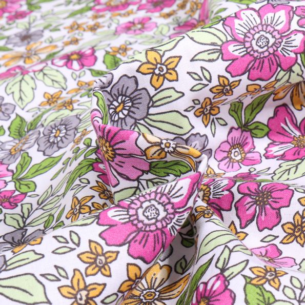 Tissu Coton imprimé Sweet Flower Noemy vert sur fond Blanc - Par 10 cm