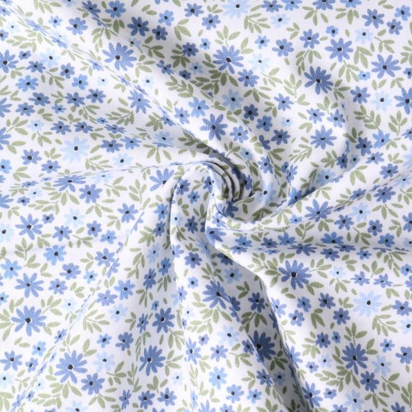 Tissu Popeline de Coton fleurs Gwen Bleues sur fond Blanc - Par 10 cm