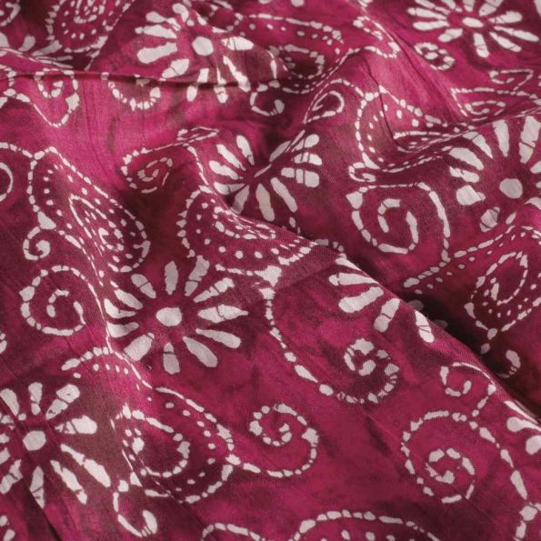 Tissu Voile de Coton Batik Naya Bali sur fond Rose fuchsia - Par 10 cm