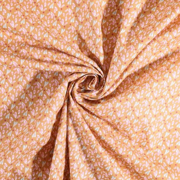 Tissu coton imprimé Arty Pétales bleu et rose sur fond Ocre - Par 10 cm