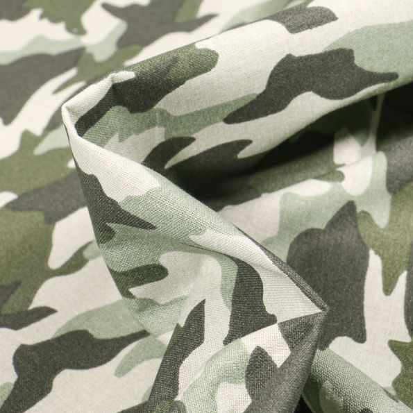 Tissu Coton imprimé  Arty Army sur fond Vert - Par 10 cm