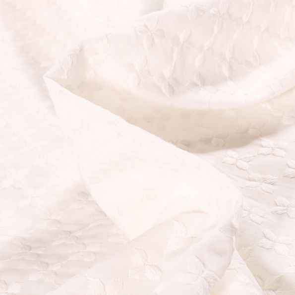 Tissu Broderie anglaise Papillons sur fond Blanc - Par 10 cm