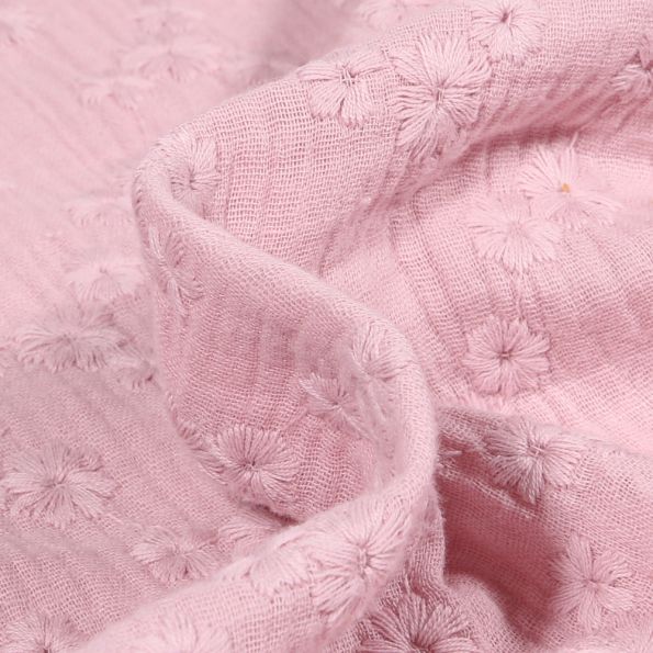 Tissu Double gaze Brodée Esmée sur fond Rose poudré - Par 10 cm