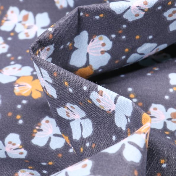 Tissu Coton imprimé Arty Kamini sur fond Bleu marine - Par 10 cm