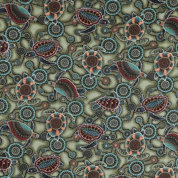 Tissu Coton Imprimé Lisa Studio Tortues Aborigènes Marrons sur fond Vert - Par 10 cm