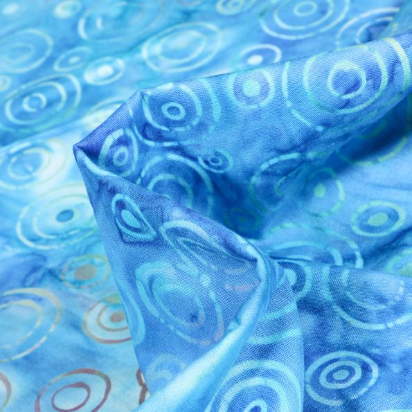 Tissu Batik Cercles sur fond Bleu - Par 10 cm