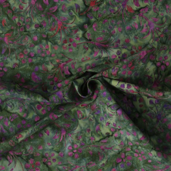 Tissu Coton imprimé Batik Verdys sur fond Vert épicéa - Par 10 cm