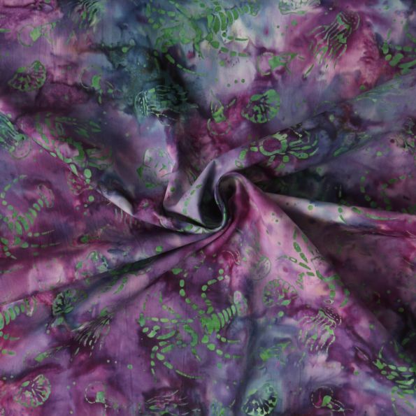 Tissu Coton imprimé Batik Aquaflow sur fond Violet foncé - Par 10 cm