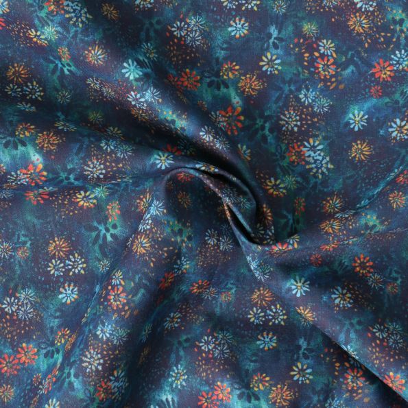 Tissu Coton imprimé  fleuris Nerina sur fond Bleu - Par 10 cm