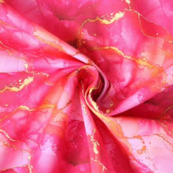 Tissu Coton imprimé  Arya marbrures Dorées sur fond Rose fuchsia - Par 10 cm