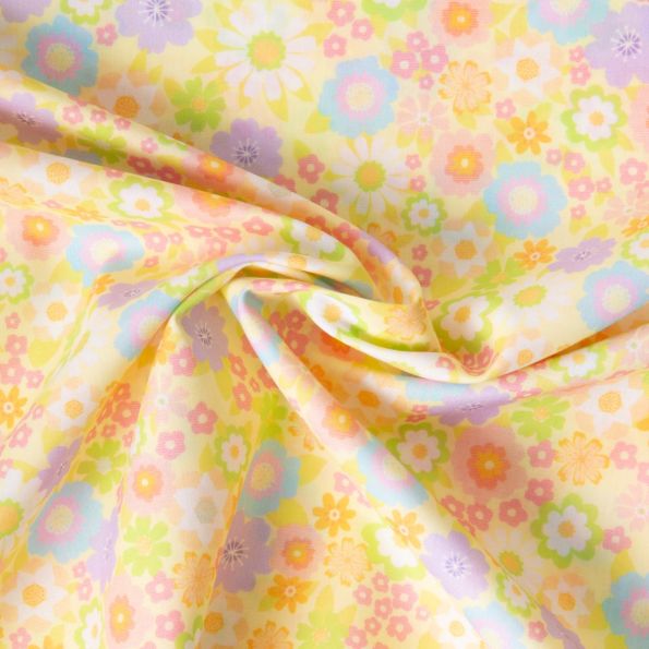 Tissu Popeline de Coton légère Petites fleurs multicolores sur fond Jaune pastel - Par 10 cm