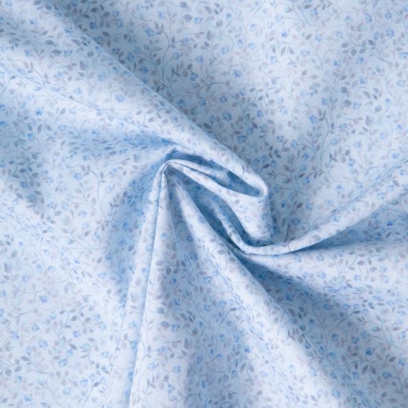 Tissu Popeline de Coton légère Fleuris gris bleu et bleu grisé sur fond Bleu pastel - Par 10 cm