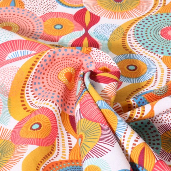 Tissu Coton imprimé Rosace striées  jaune et rose sur fond Blanc - Par 10 cm