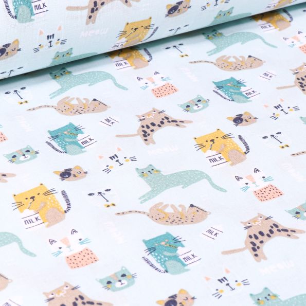 Tissu Coton imprimé Arty Milky Cat sur fond Bleu ciel - Par 10 cm