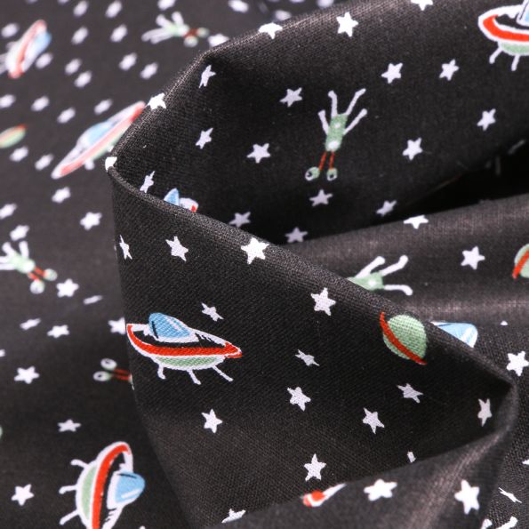 Tissu Coton imprimé Arty Martiens sur fond Noir - Par 10 cm