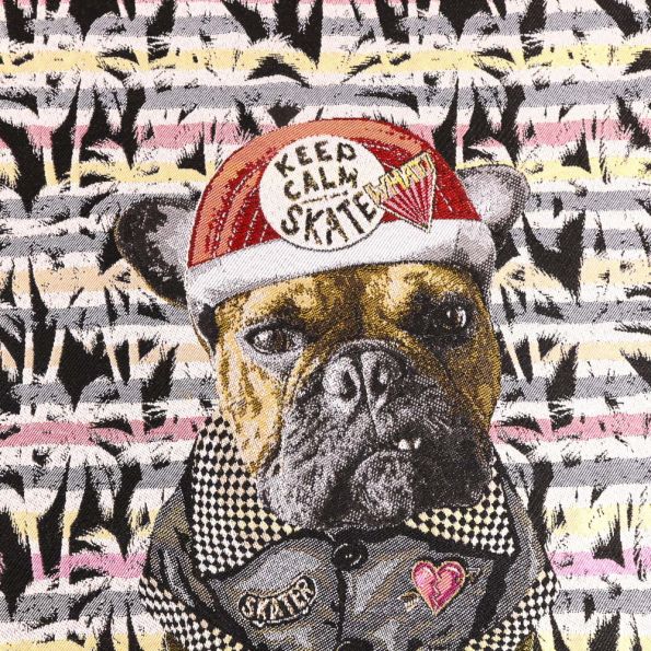 Panneau carré jacquard 48x48cm Chien skateur sur fond Noir