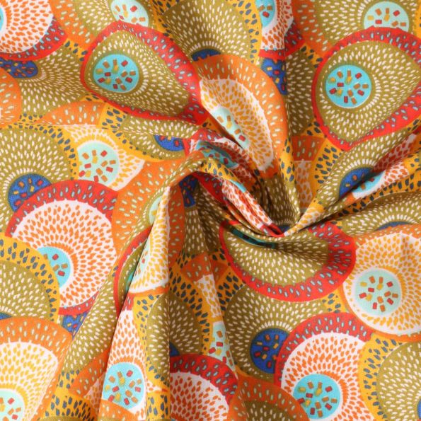 Tissu Popeline de Coton  Sahel rosaces stylisées sur fond Vert kaki clair - Par 10 cm