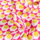 Tissu Jersey Coton Bio Hexagone jaune sur fond Rose fuchsia