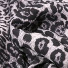 Tissu Crêpe georgette Tâches léopard sur fond Blanc chiné