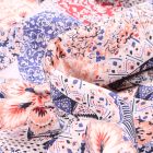 Tissu Voile de coton Motifs aztèques et fleuris bleu sur fond Blanc