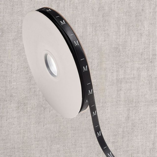 Ruban étiquettes 10 mm Taille M sur fond Noir