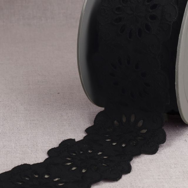 Ruban Broderie anglaise grosses fleurs 65 mm Noir x1m