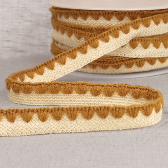 Tresse pré pliée zig zag Ocre x1m