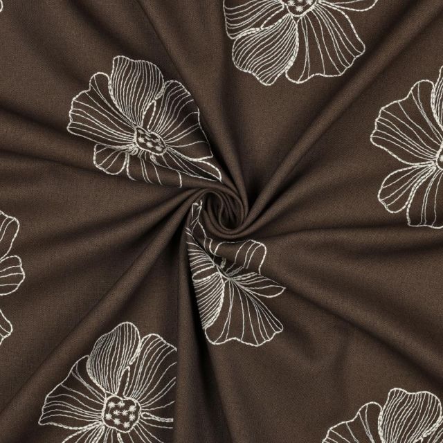 Tissu Viscose Lin Yoko brodé grandes fleurs Blanc sur fond Marron chocolat