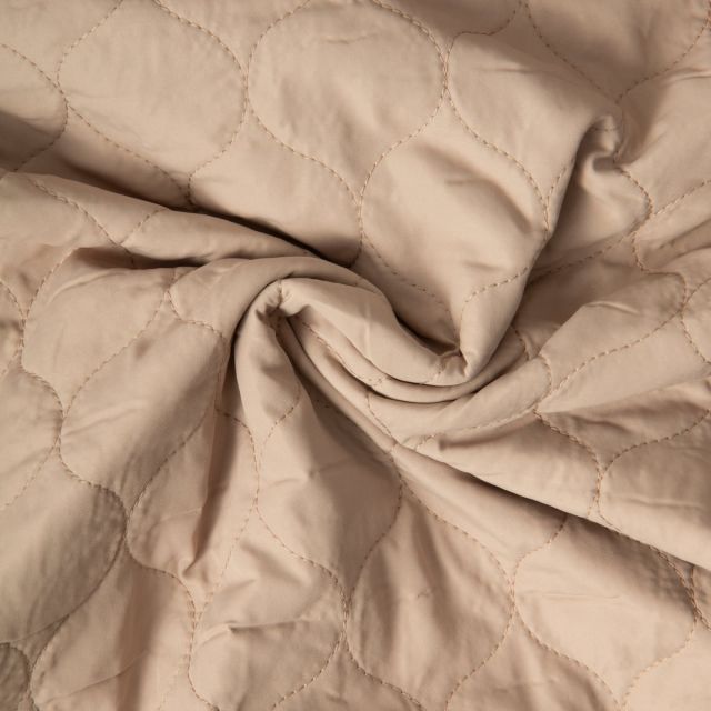 Tissu Doudoune matelassé Garance   sur fond Beige sable