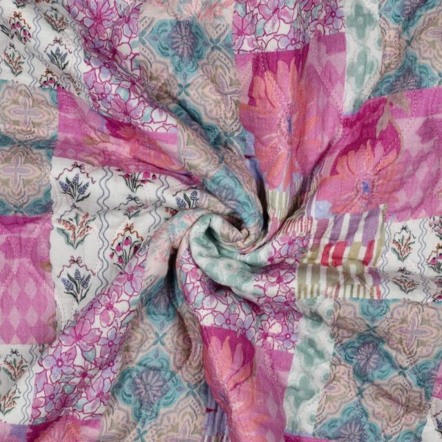 Coupon Tissu Double gaze de Coton Matelassé réversible Tara patchwork sur fond Rose clair - Coupon de 100 cm