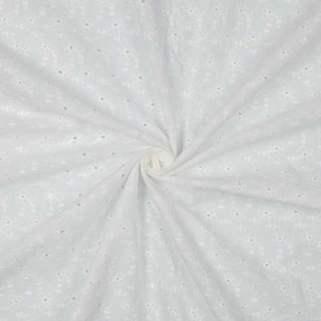 Tissu Coton brodé ajouré Petites fleurs Luise sur fond Blanc