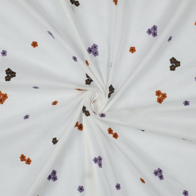 Tissu Voile de Coton brodé Petites fleurs Rouille, Noir et Lilas sur fond Blanc