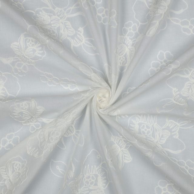 Tissu Voile de Coton brodé motif floral Ivoire sur fond Blanc