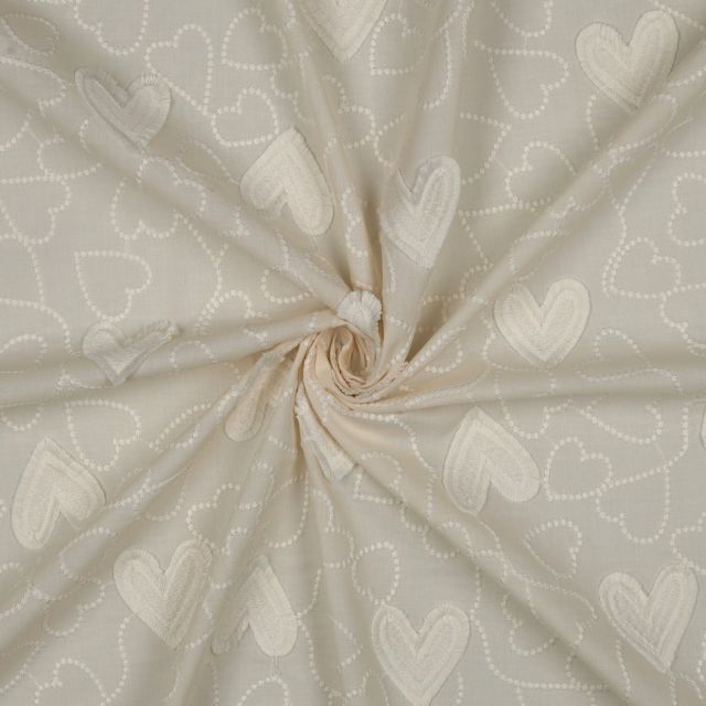 Tissu Coton brodé Coeurs sur fond Ecru