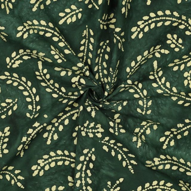 Tissu Batik de Coton fines branches Ecru sur fond Vert profond