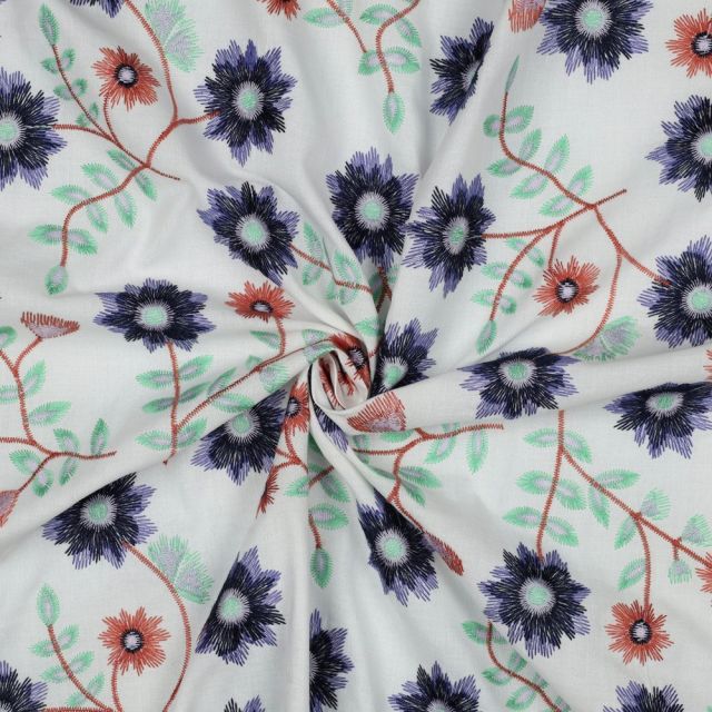 Tissu Coton brodé Fleurs multicolores sur fond Blanc
