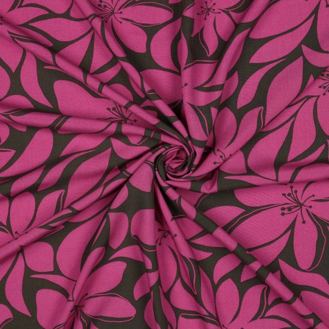 Tissu Voile de Viscose imprimé Grandes fleurs Fuschia sur fond Vert foncé