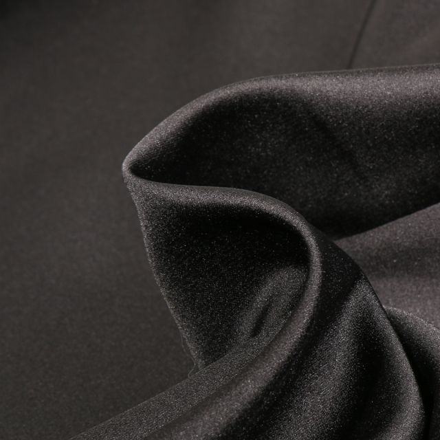 Tissu Micro Satin Royal toucher soie uni Noir