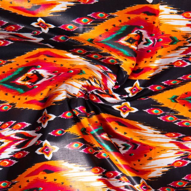 Tissu Wax africain n°663 sur fond Noir