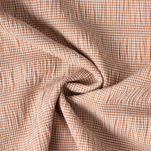 Tissu Polyviscose Seersucker aspect Lin lavé Suzy carreaux Blanc sur fond Beige sable - Par 10 cm