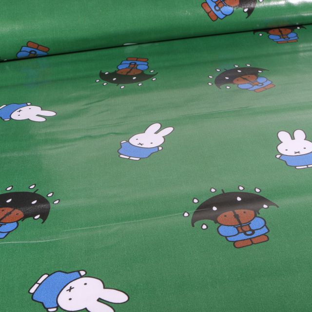 Tissu coton ciré de pluie imperméable Miffy Rain sur fond Vert