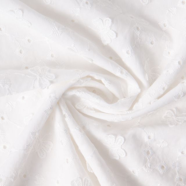 Tissu Coton Broderie anglaise Clara Petits Papillons sur fond Beige sable