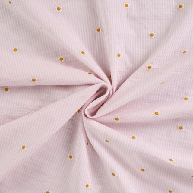 Tissu Seersucker brodé Rayures et Paquerettes sur fond Rose pâle