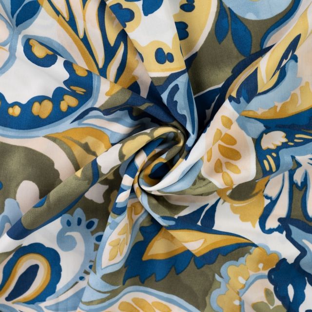 Tissu Viscose imprimé Floral baroque sur fond Vert olive