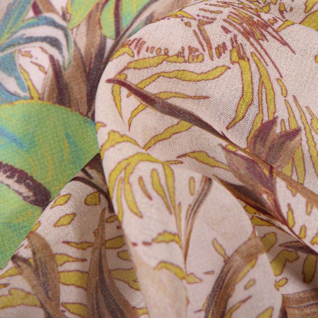 Tissu Crêpe soyeux Têtes de tigre et feuillages sur fond Ecru