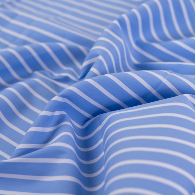 Tissu Coton légèrement extensible grandes rayures Bleu ciel sur fond Blanc